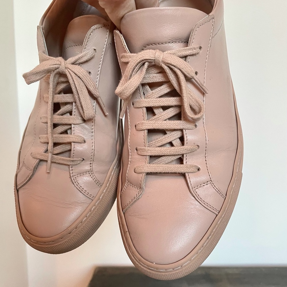 Common Projects Low Achilles Sneaker